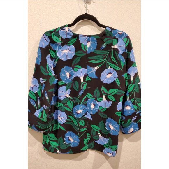 ANN TAYLOR Floral Butterfly 3/4 Sleeves Blouse - Picture 4 of 6